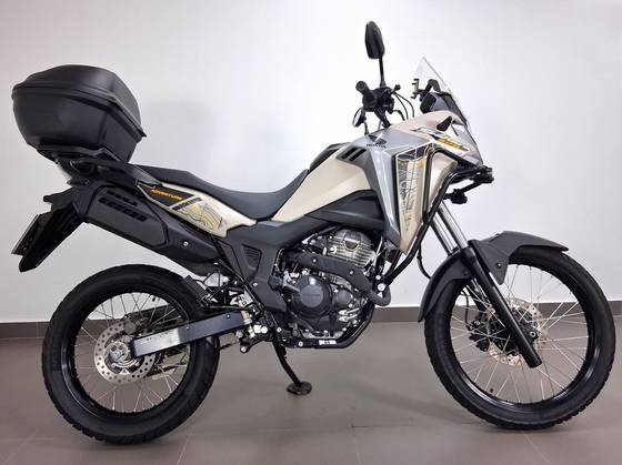 HONDA XRE 300 SAHARA ADVENTURE 